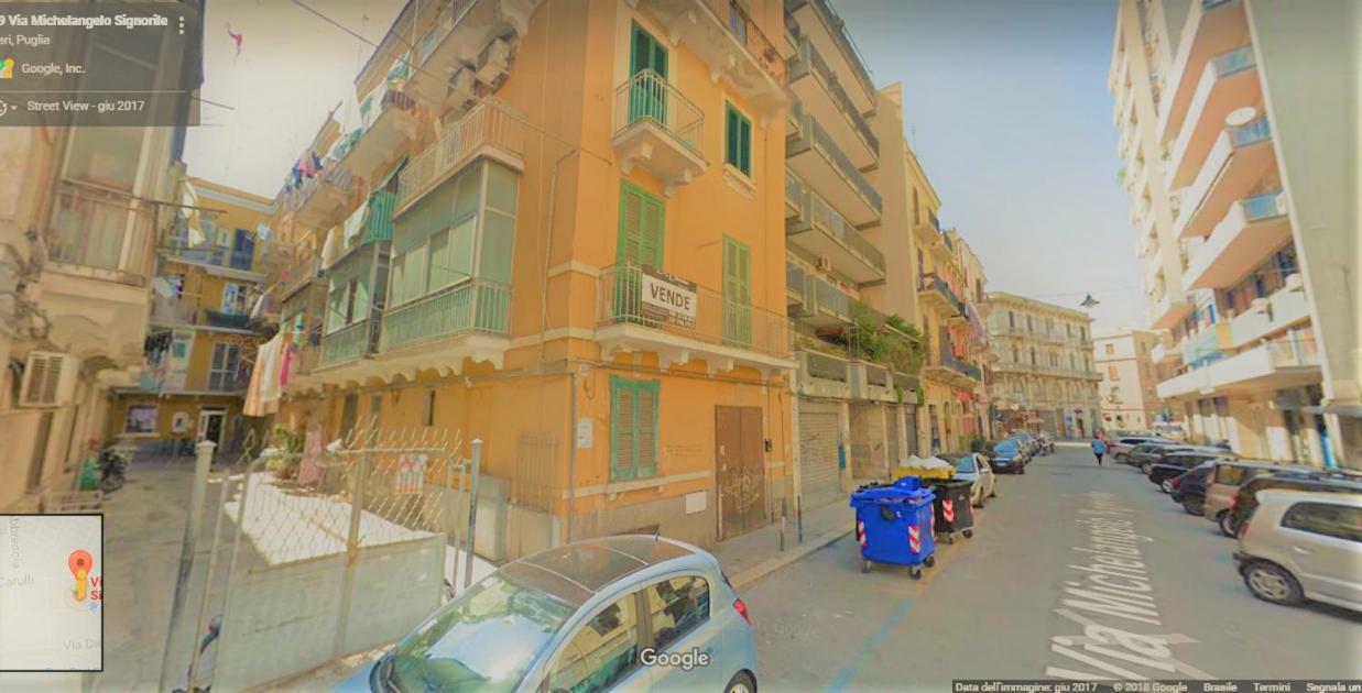 Signorile Street - Apartment Near The Sea Bari Bagian luar foto